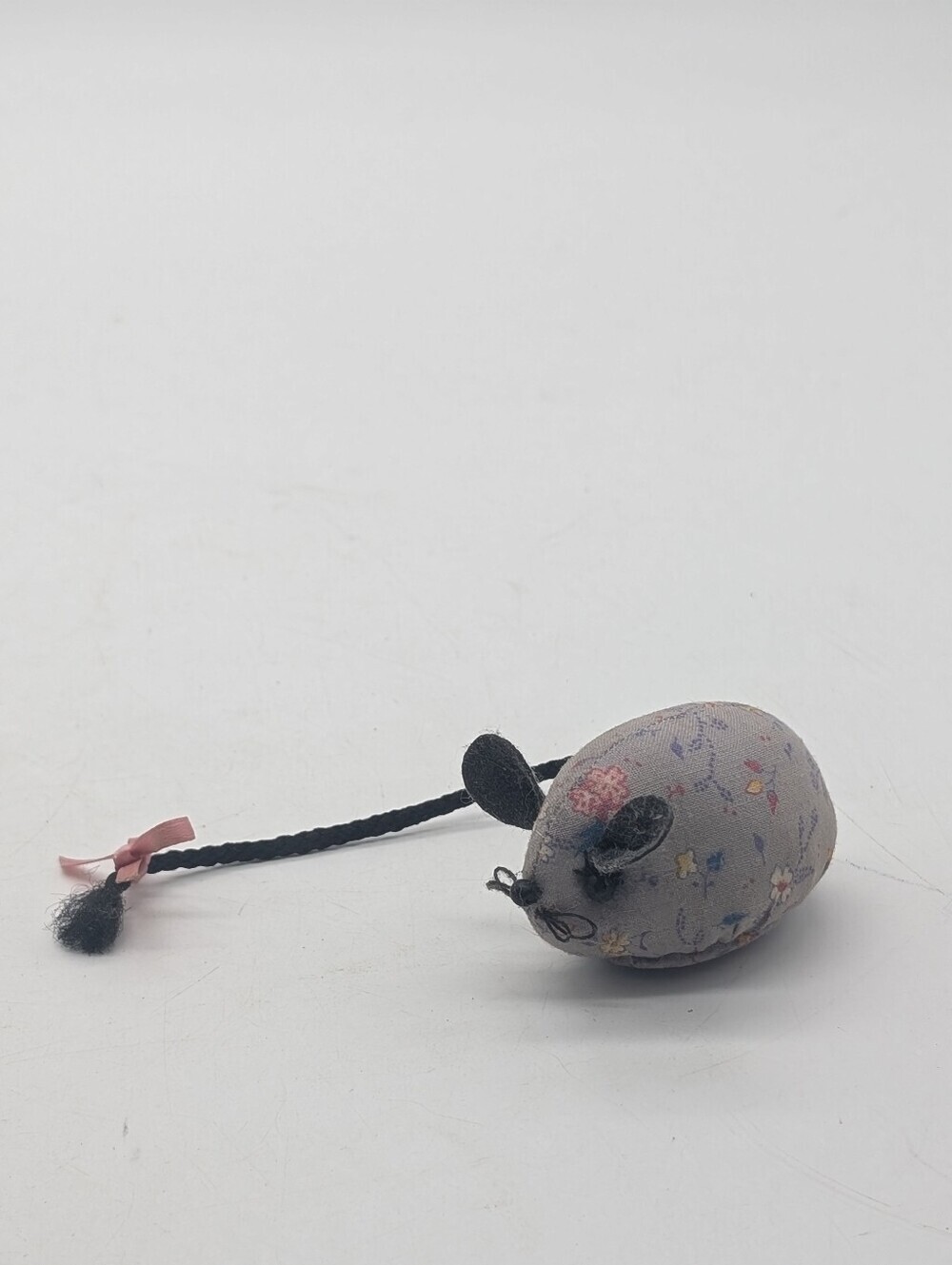 Vintage Calico Fabric Mouse Pincushion Magnetic Base & Emery Tail Sharpener